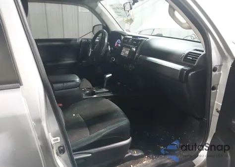 2014 Toyota 4Runner Trail z USA, uszkodzony, nr VIN JTEBU5JR5E5161957